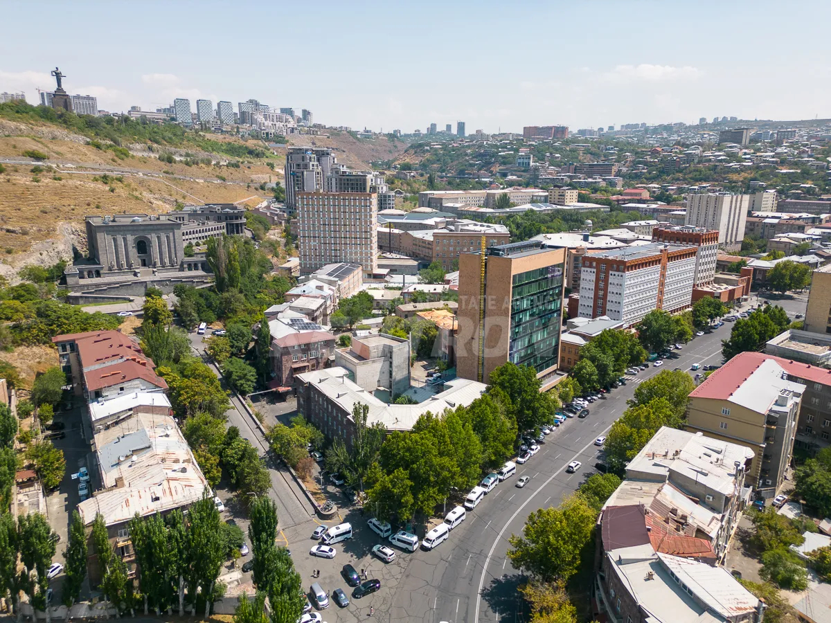 Կոմերցիոն տարածք վարձով Մաշտոցի պող, Կենտրոն Երևան, 158865