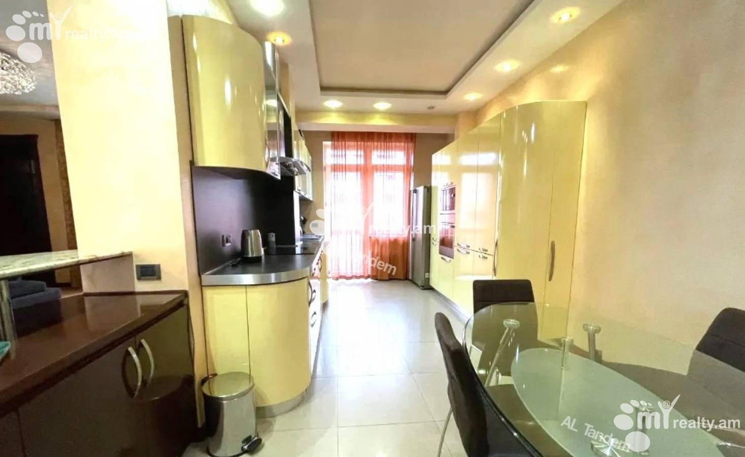 3 սենյականոց բնակարան վարձով Աբովյան փող, Կենտրոն Երևան, 142889