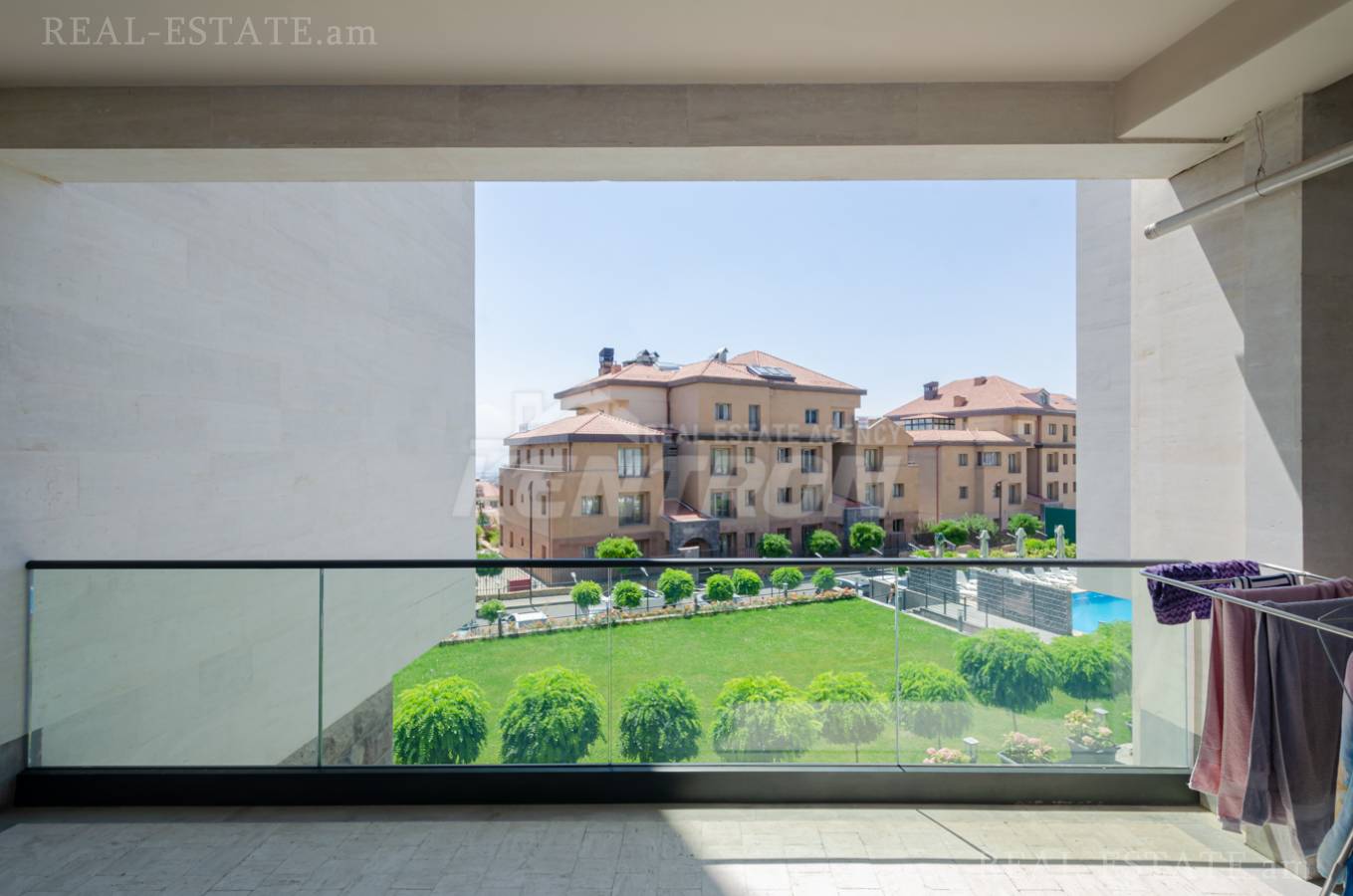 4 սենյականոց բնակարան  Անտառային փող, Կենտրոն Երևան, 138069