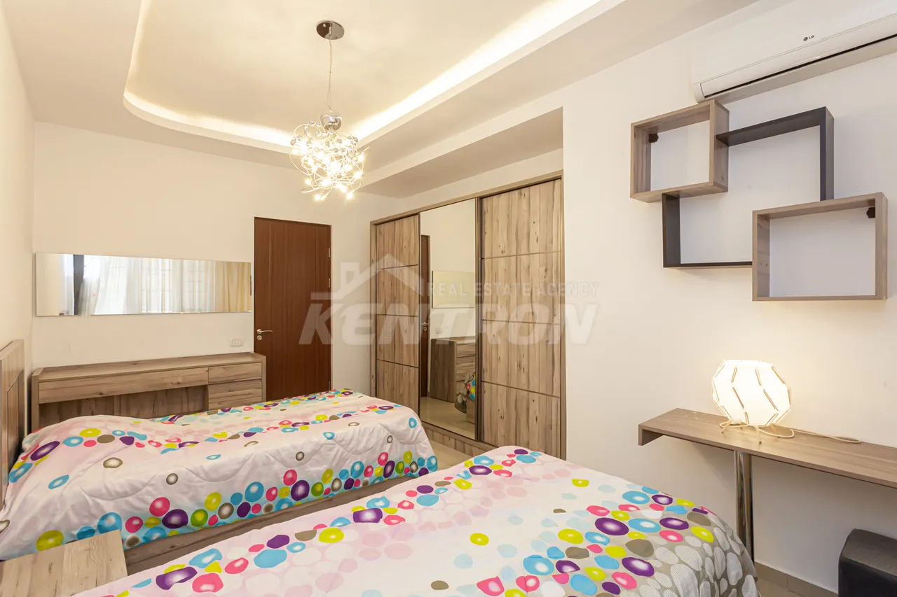 3 bedroom apartment for rent rue d'Abovyan, Center Yerevan, 158977