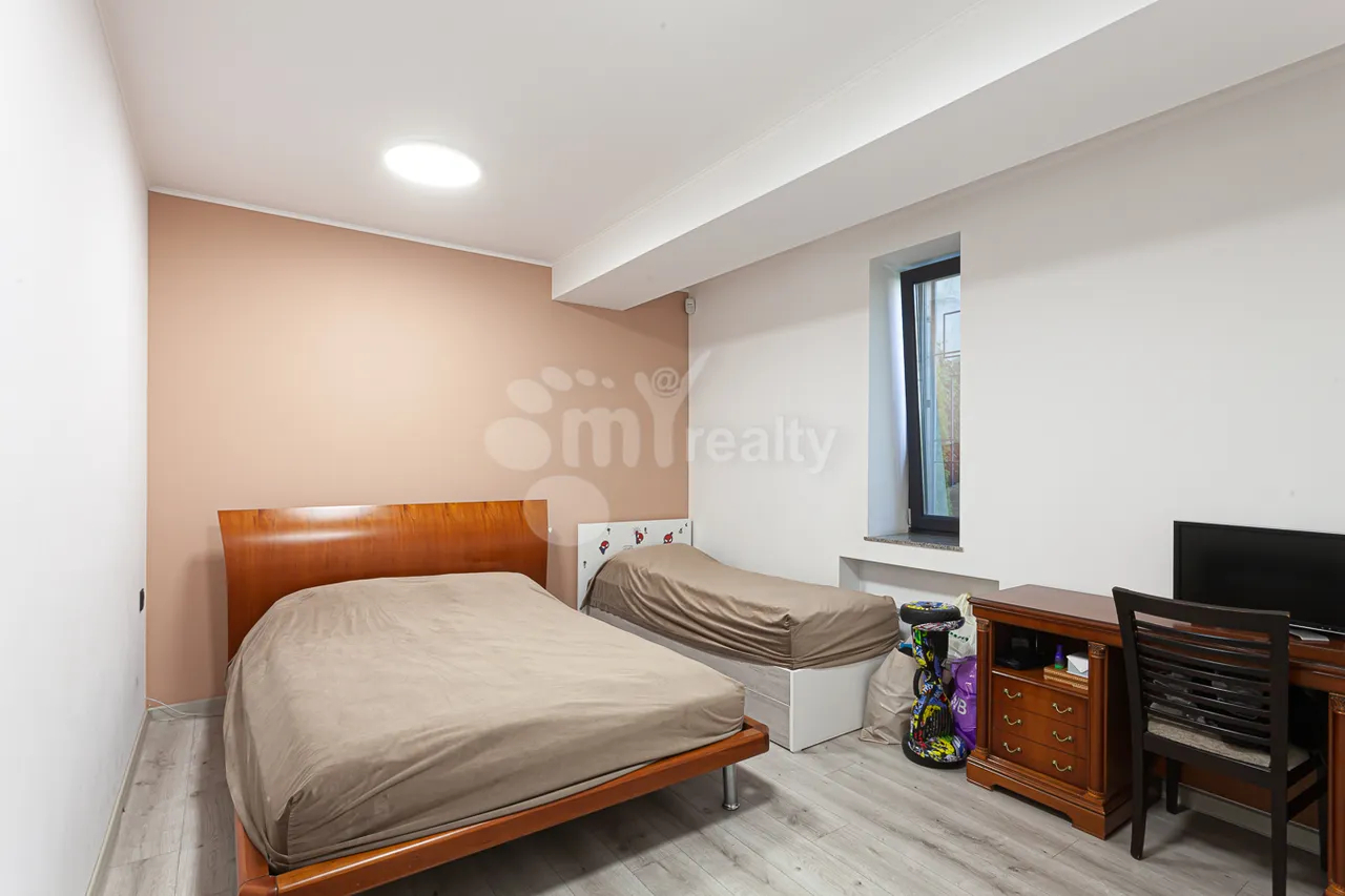 House for sale Kamarak 1 alley, Quanaquère-Zeytoun Yerevan, 160490