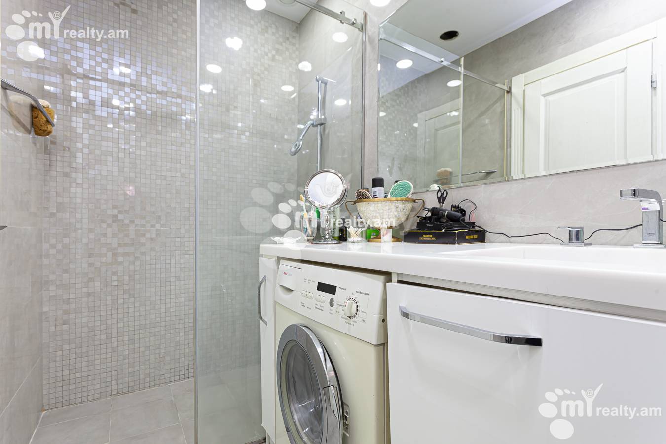 3 bedroom apartment for sale (خیابان باقرامیان (عربکیر, عربگیر ایروان, 154442