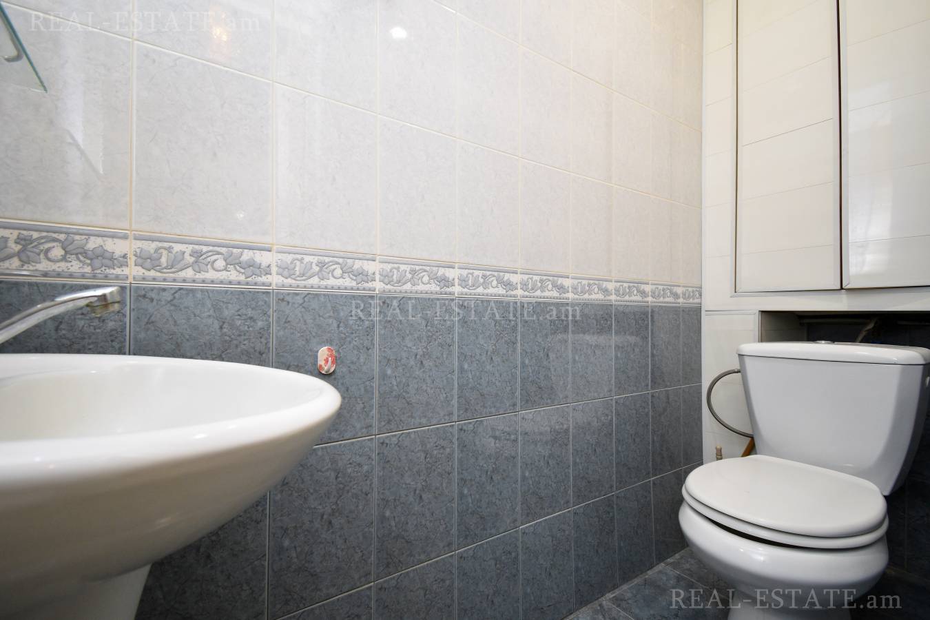 2 bedroom apartment for sale خیابان موسکوویان, مرکز شهر ایروان, 123120