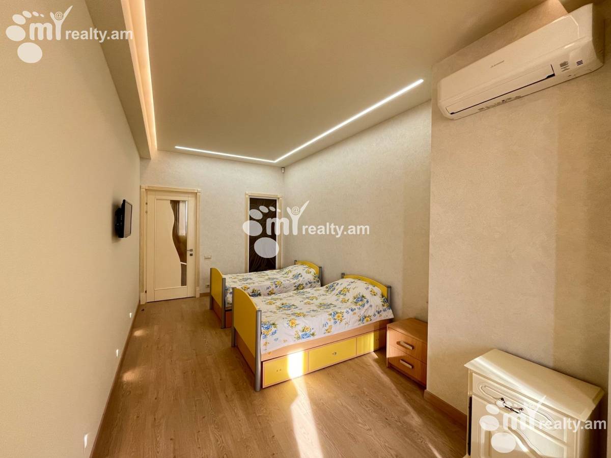 3 bedroom apartment for rent Tsitsernakaberd Highway, Center Yerevan, 156109