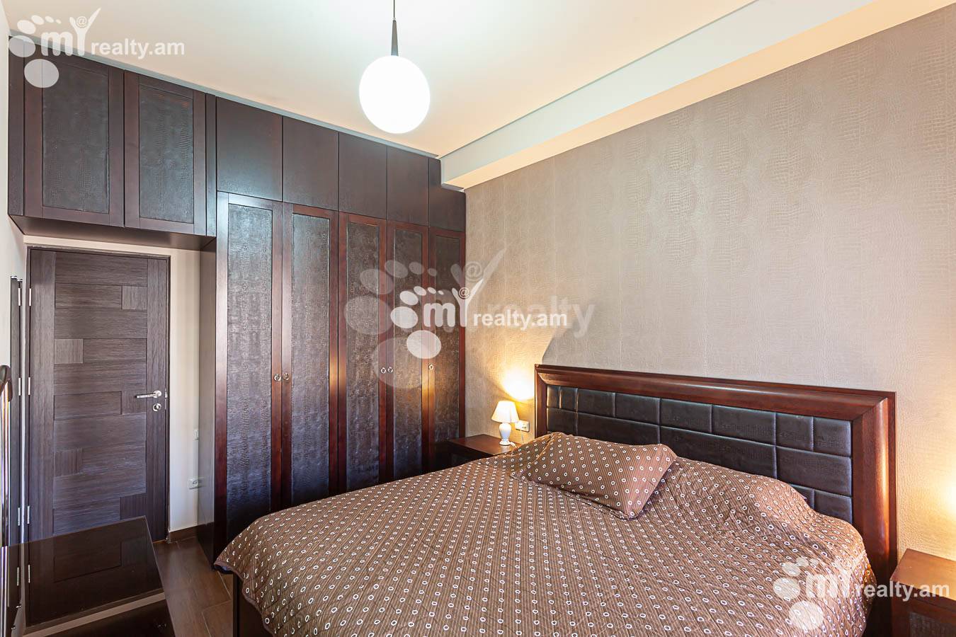 Снять 2 комнатную квартиру Бузанд ул, Центр Ереван, 154786