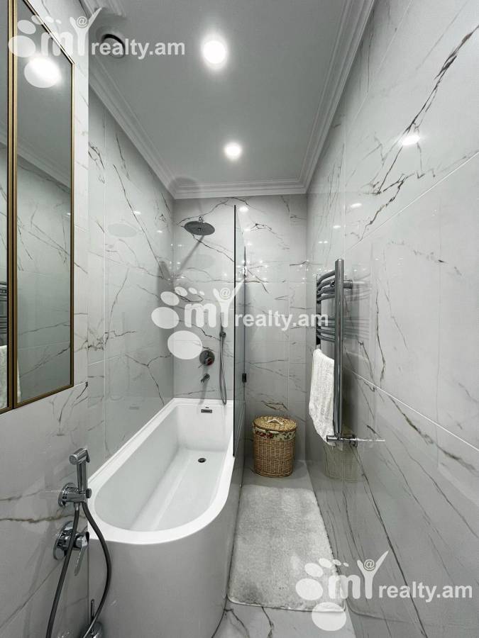 3 bedroom apartment for sale Aram St, Center Yerevan, 157618