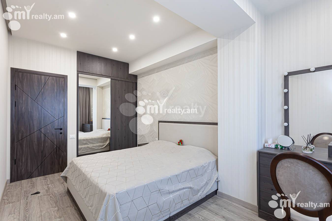 4 սենյականոց բնակարան  Արղության փող, Արաբկիր Երևան, 157084