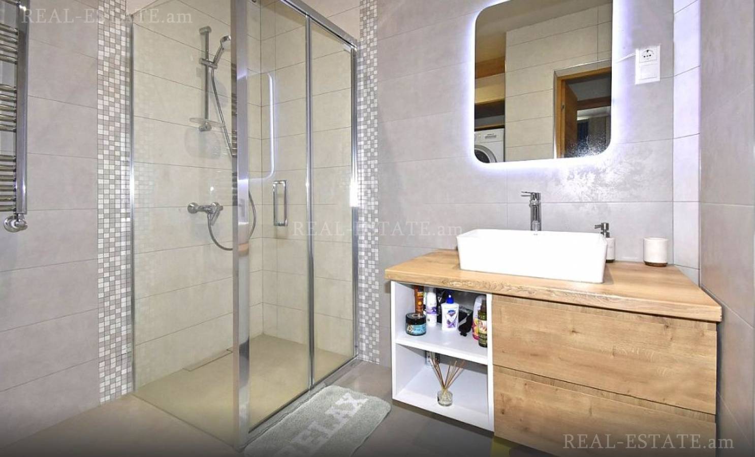 3 սենյականոց բնակարան  Սևակի փող, Քանաքեռ-Զեյթուն Երևան, 125978