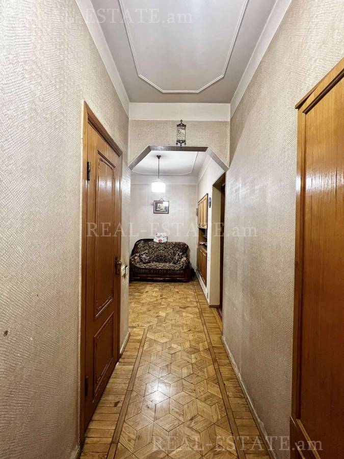 Купить 3 комнатную квартиру Врацакан ул, Арабкир Ереван, 129611
