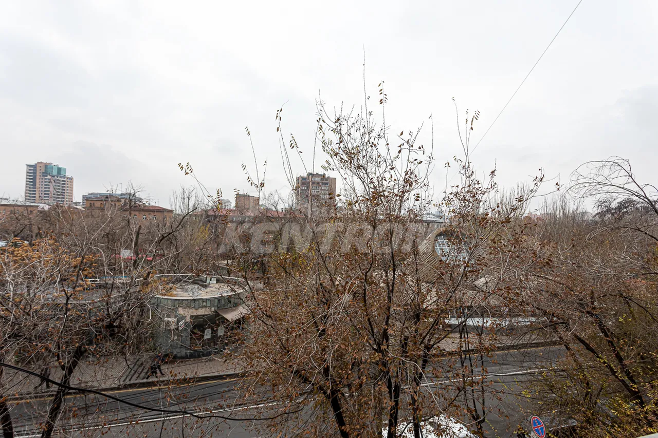 4 bedroom apartment for sale Isahakyan St, Center Yerevan, 158231