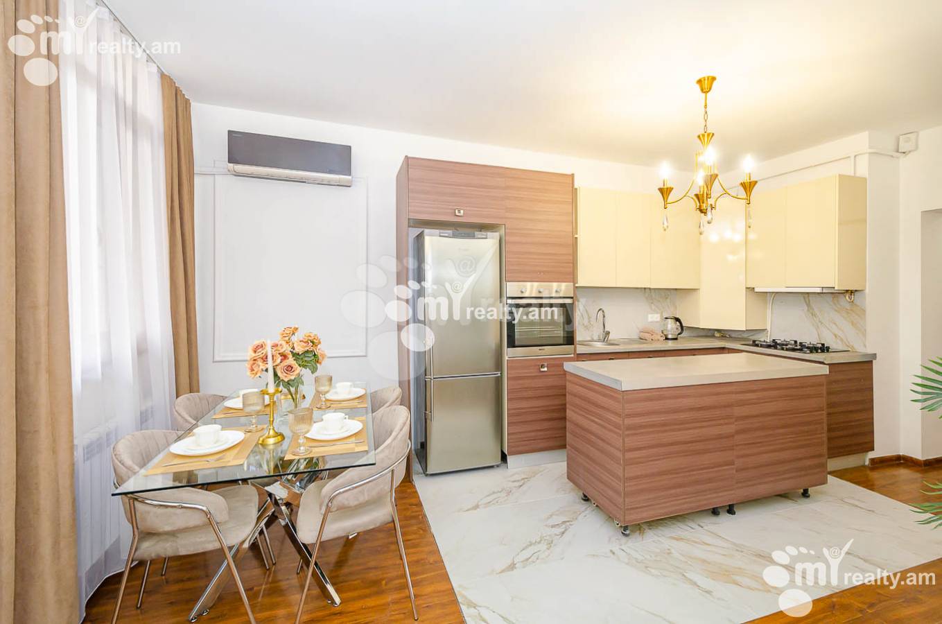 3 bedroom apartment for sale خیابان گِریبودوف, عربگیر ایروان, 144823