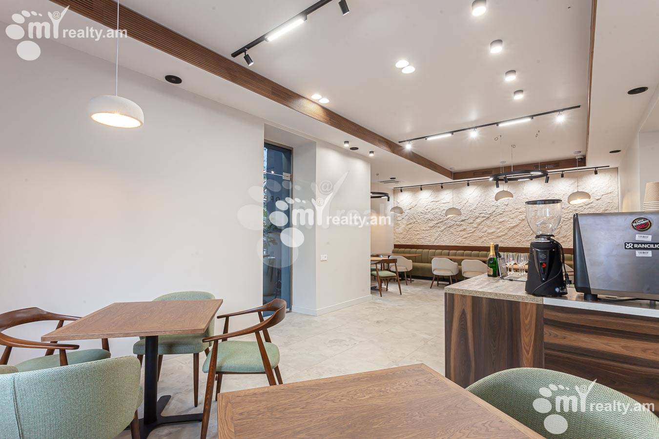 Commercial property for rent Mashtots Ave, Center Yerevan, 155186