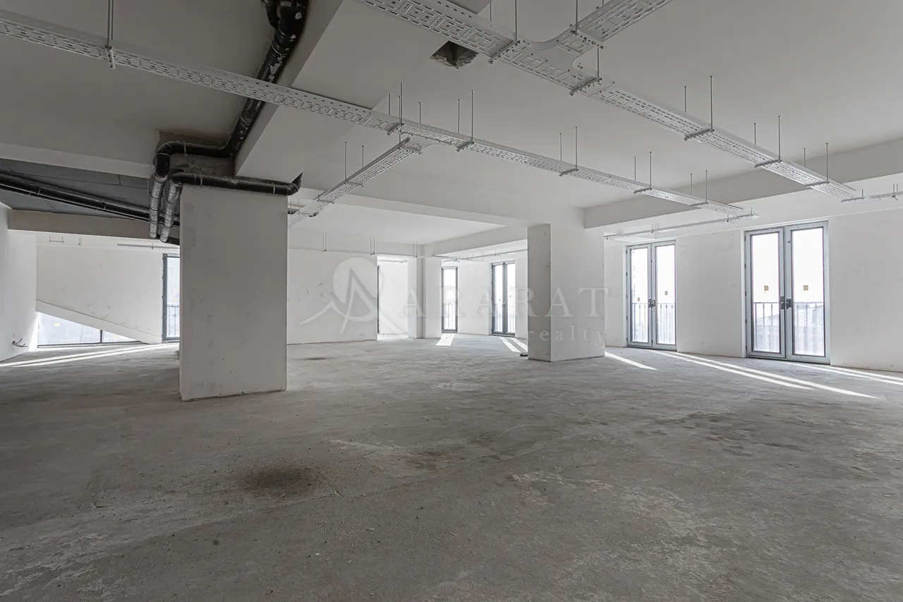 Снять коммерческoе помещение Н. Зарян стр, Арабкир Ереван, 158318