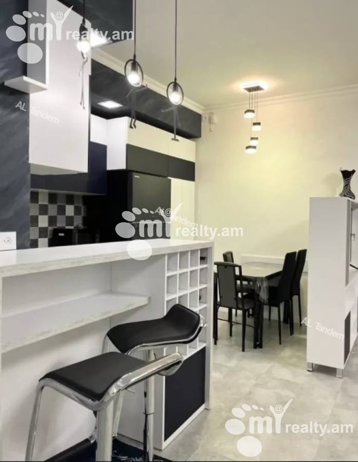 4 bedroom apartment for sale خیابان آرگیشتی, مرکز شهر ایروان, 126096