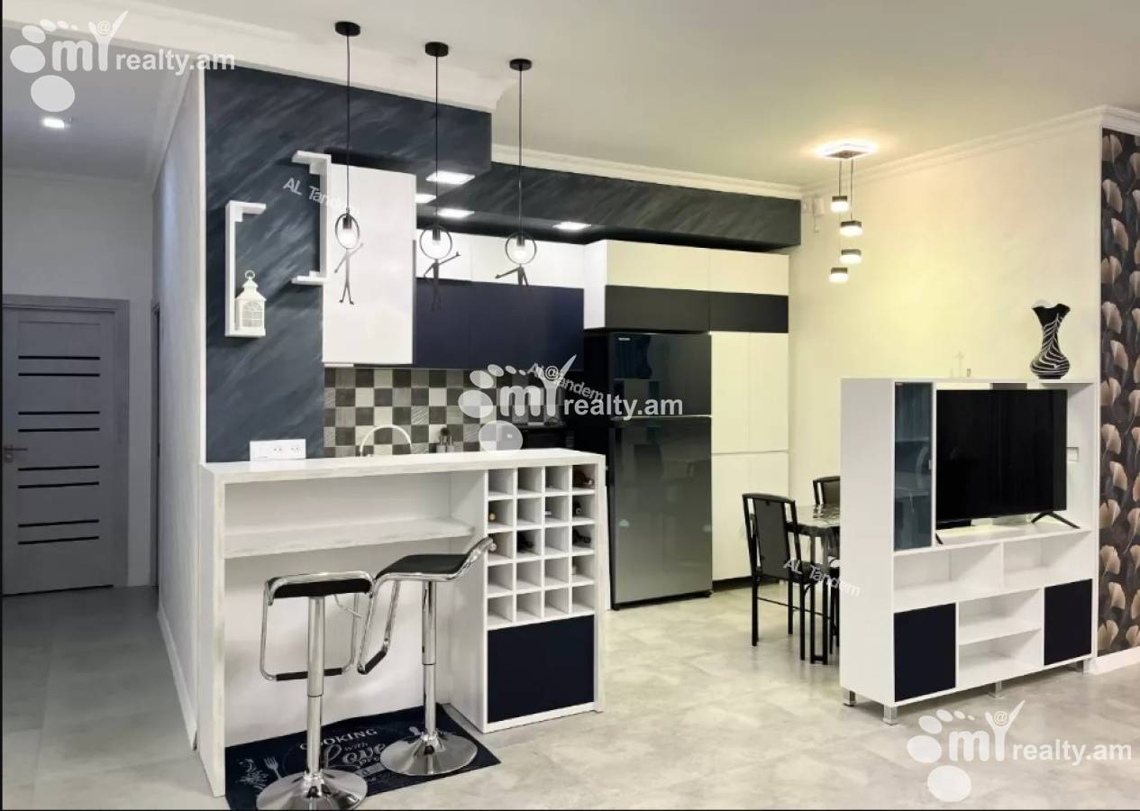 4 bedroom apartment for sale خیابان آرگیشتی, مرکز شهر ایروان, 126096