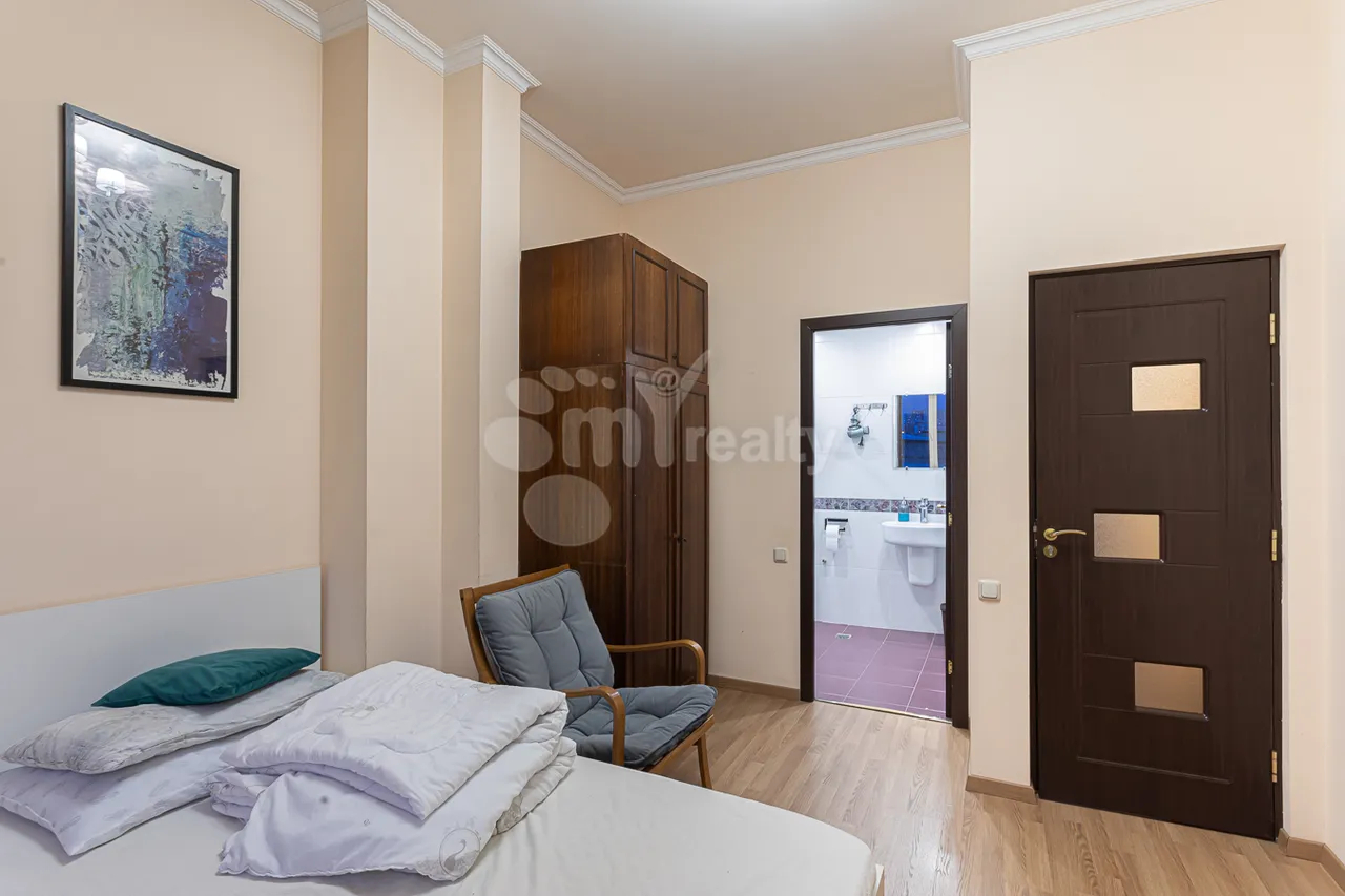 3 bedroom apartment for sale Teryan St, Center Yerevan, 159608