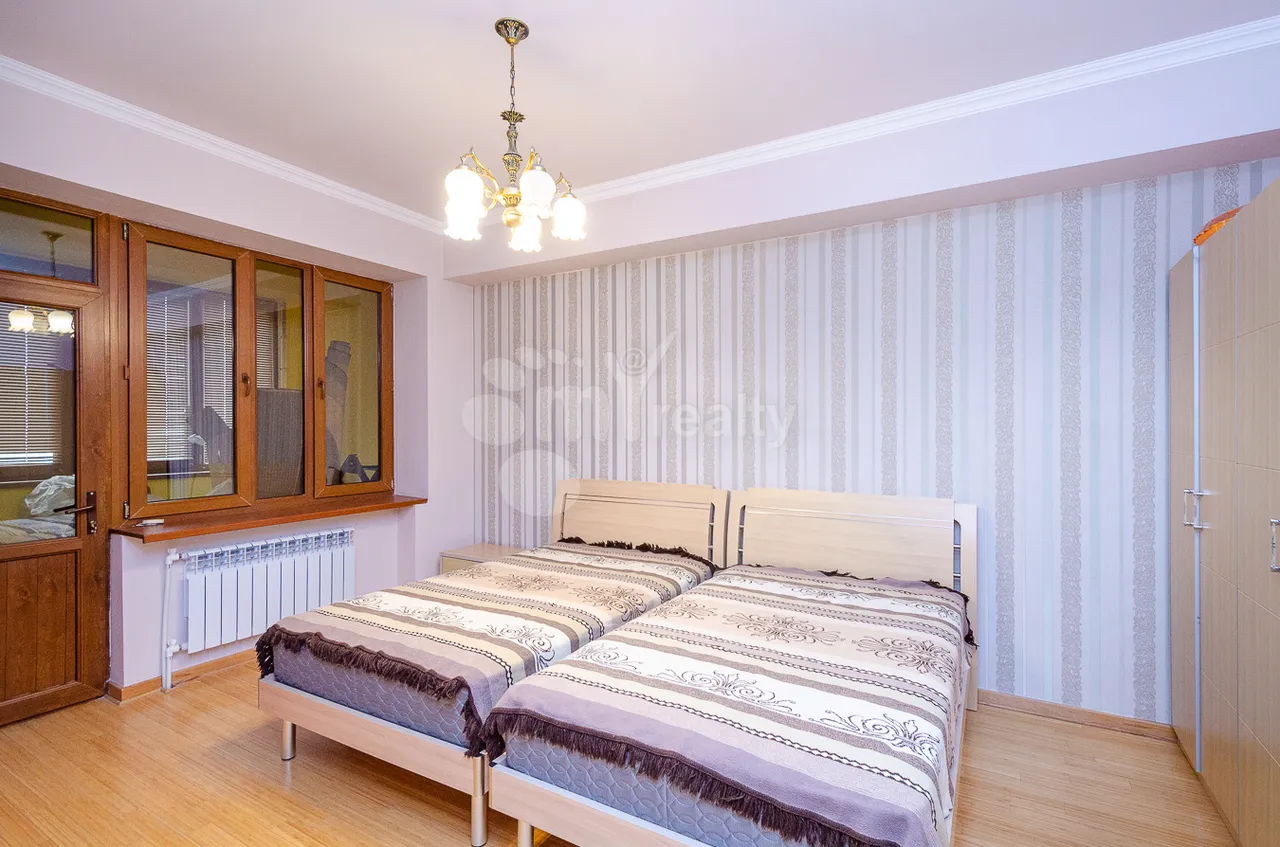 3 bedroom apartment for sale Argishti St, Center Yerevan, 157583