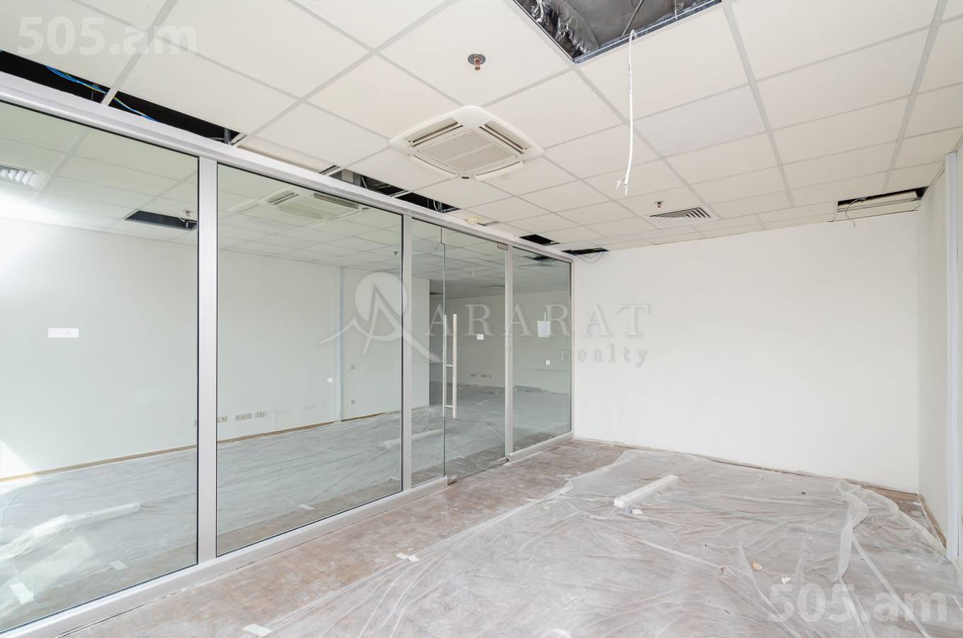 Снять коммерческoе помещение Г.Лусаворич ул, Центр Ереван, 153218