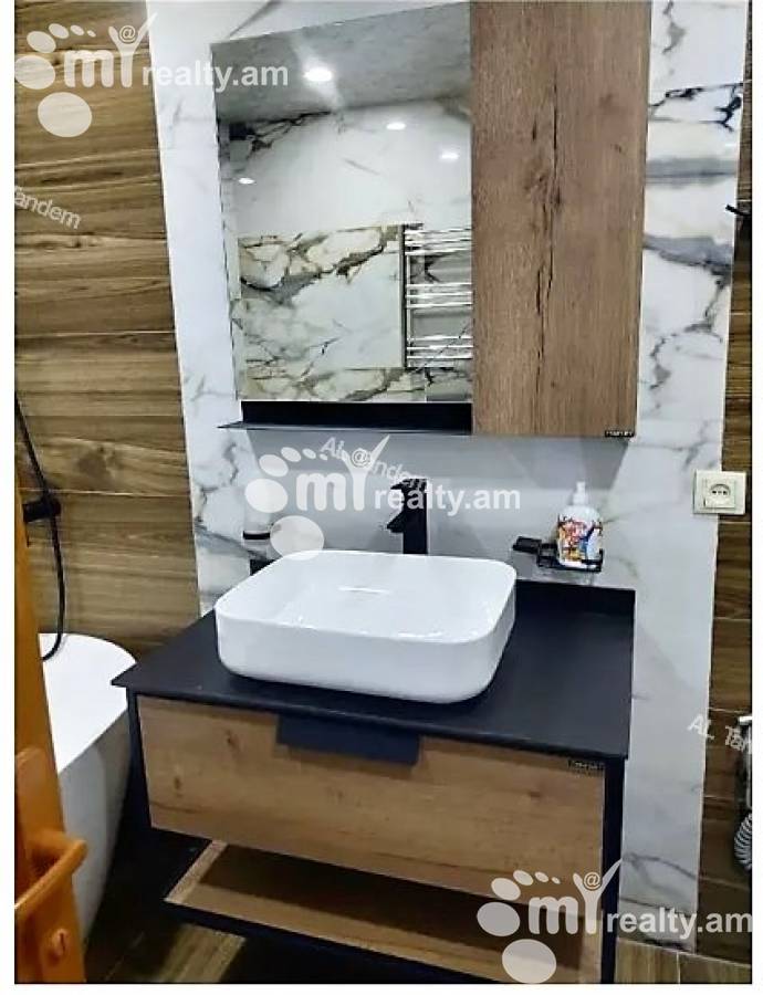 Купить 3 комнатную квартиру Туманян ул, Центр Ереван, 127957