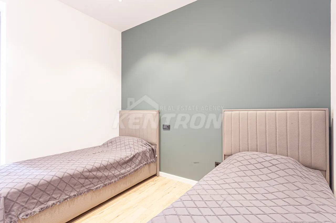 3 bedroom apartment for sale خیابان پارونیان, مرکز شهر ایروان, 157374