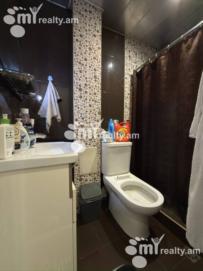 1 bedroom apartment for sale خیابان هالابیان, آچاپنیاک ایروان, 159878