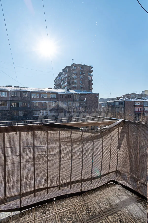 3 bedroom apartment for sale Hr.Kochar St, Arabkir Yerevan, 159108