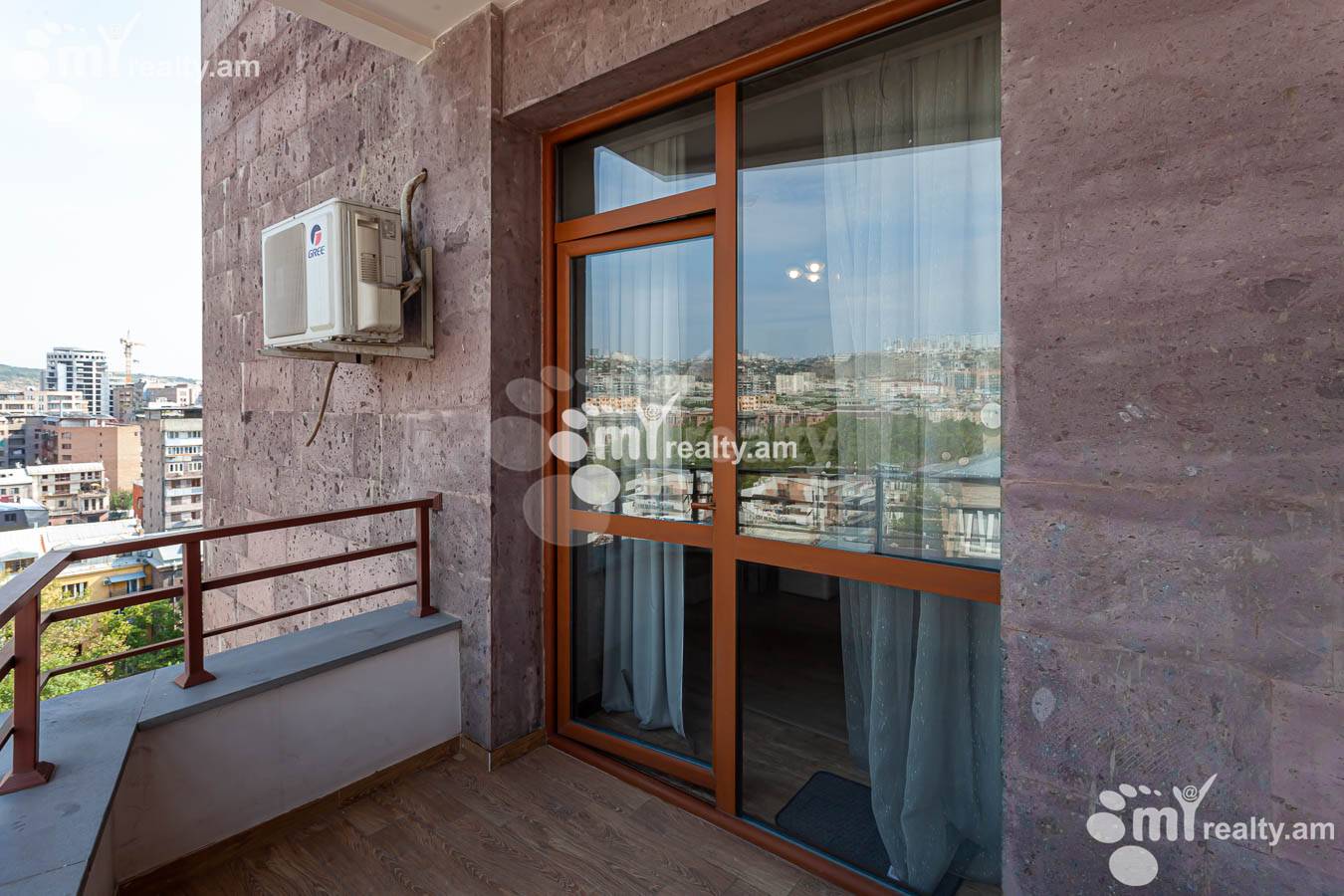 3 bedroom apartment for rent Mashtots Ave, Center Yerevan, 152987