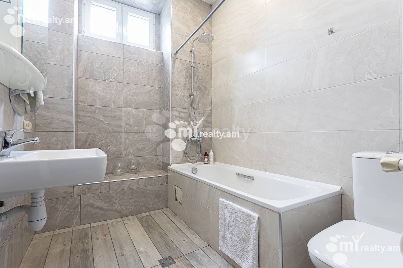 2 bedroom apartment for sale خیابان تیگران مِتس, مرکز شهر ایروان, 157109