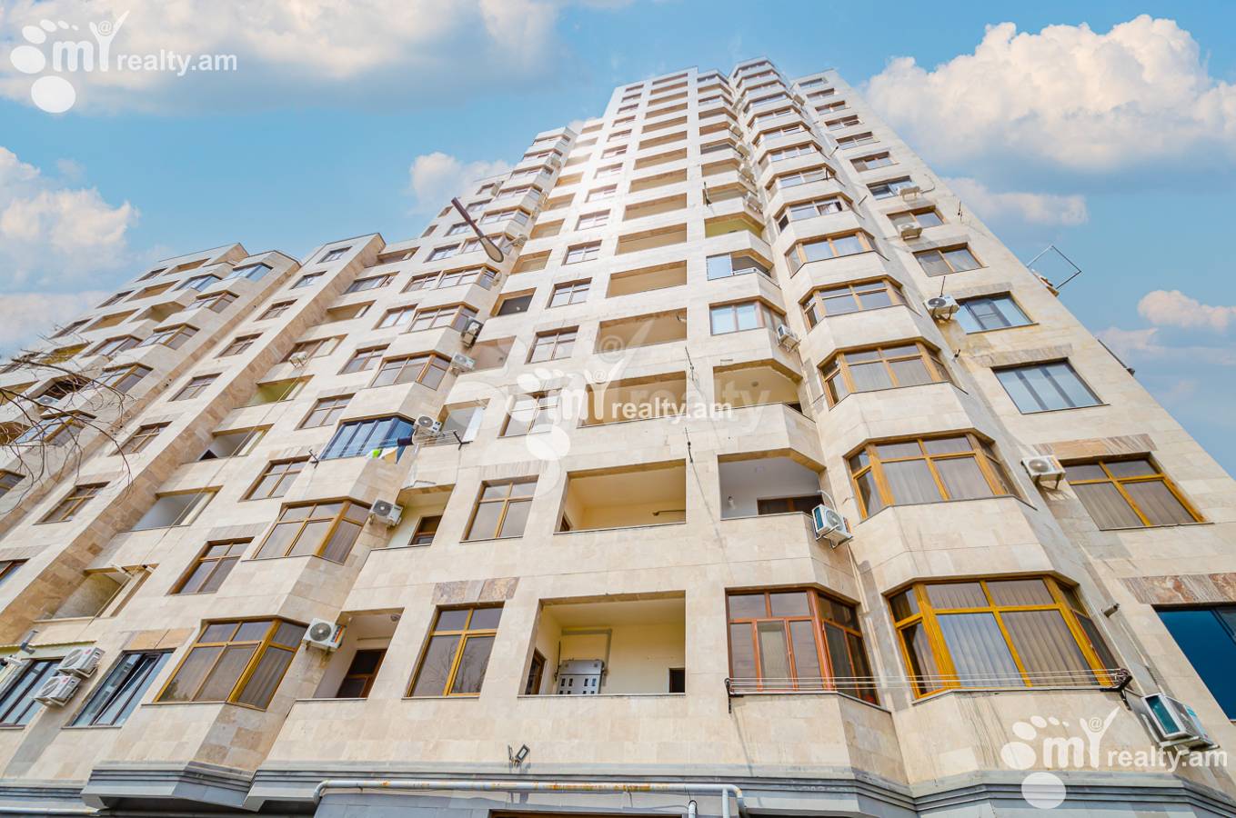 4 սենյականոց բնակարան  Վ.Փափազյան փող, Արաբկիր Երևան, 151948