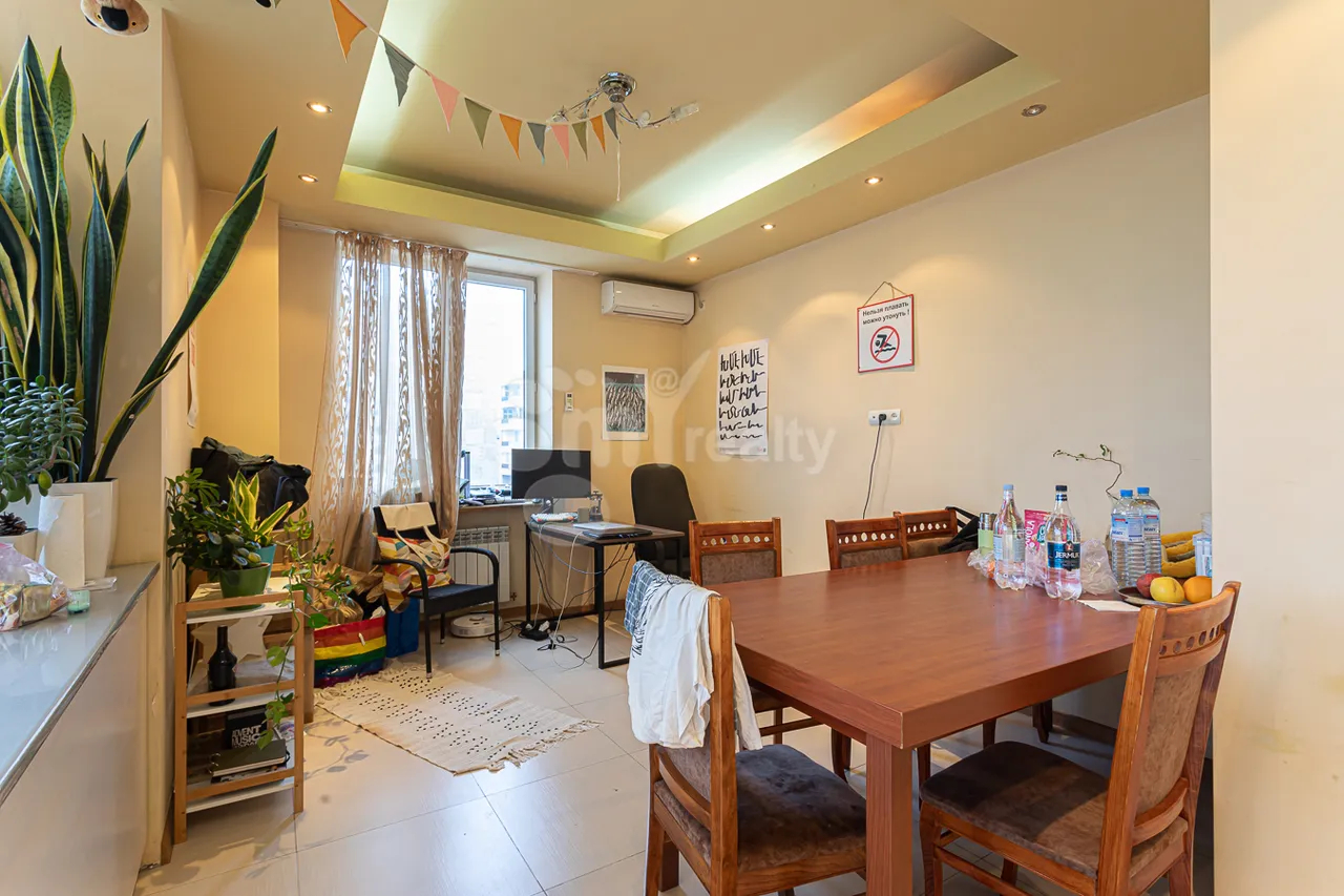 4 bedroom apartment for sale A. Avetisyan St, Arabkir Yerevan, 159612