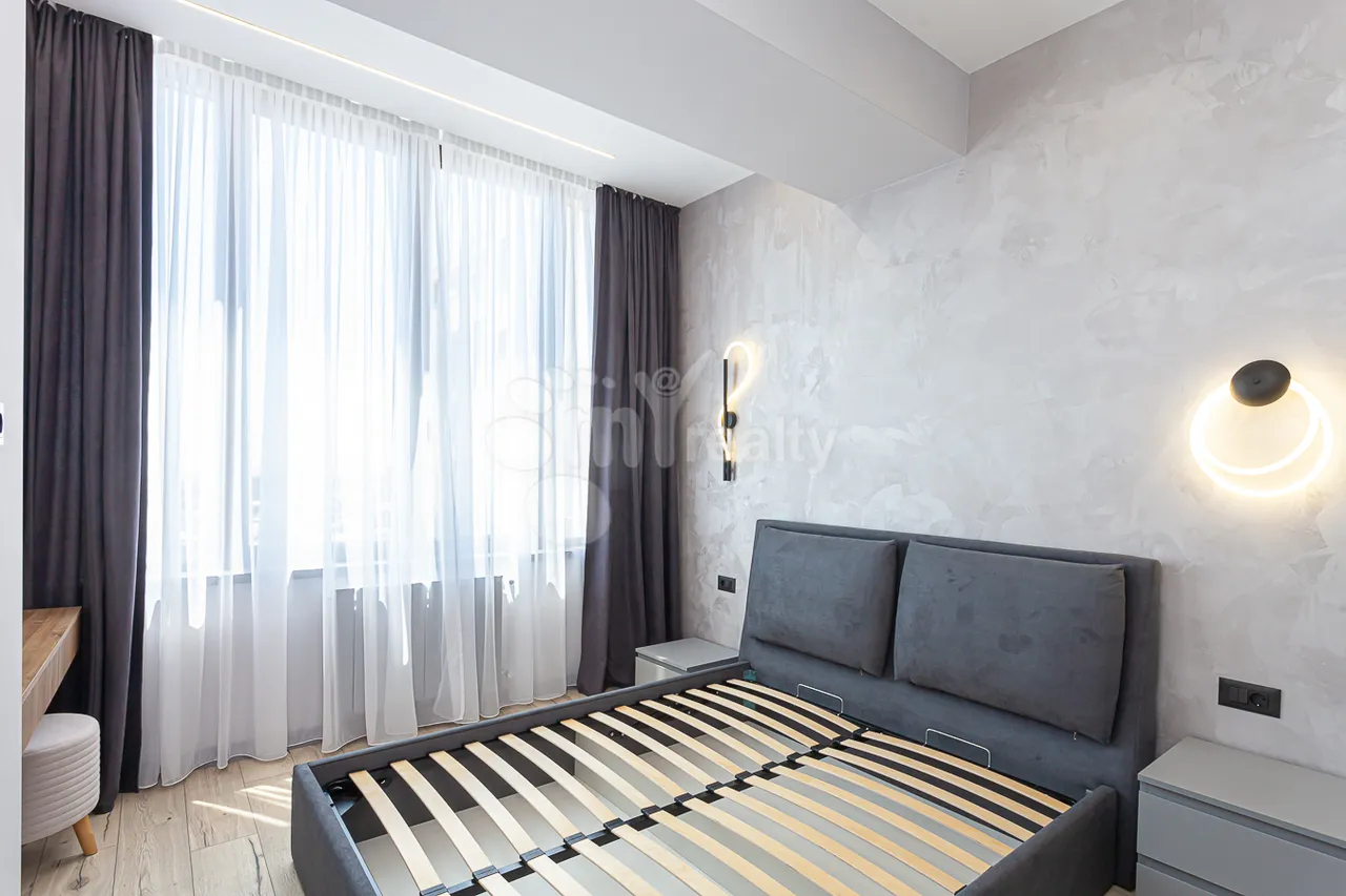 2 bedroom apartment for rent Buzand St, Center Yerevan, 161005