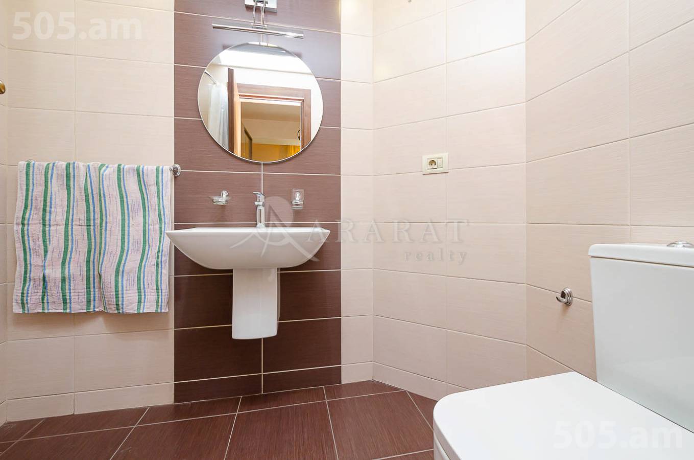3 bedroom apartment for sale Leo St, Center Yerevan, 153413