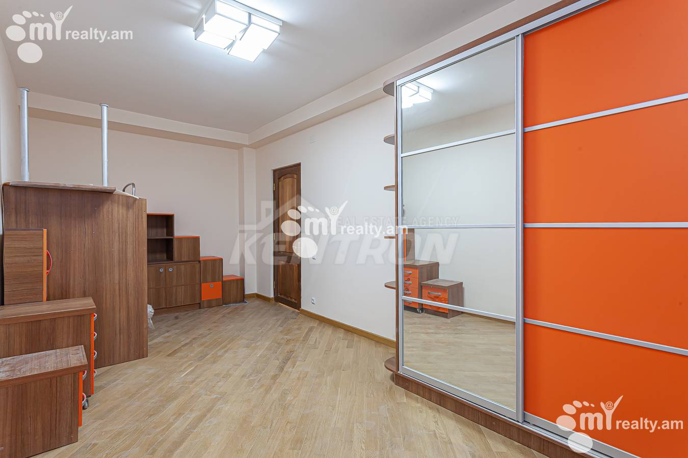 3 սենյականոց բնակարան  Կոմիտասի պող, Արաբկիր Երևան, 152281