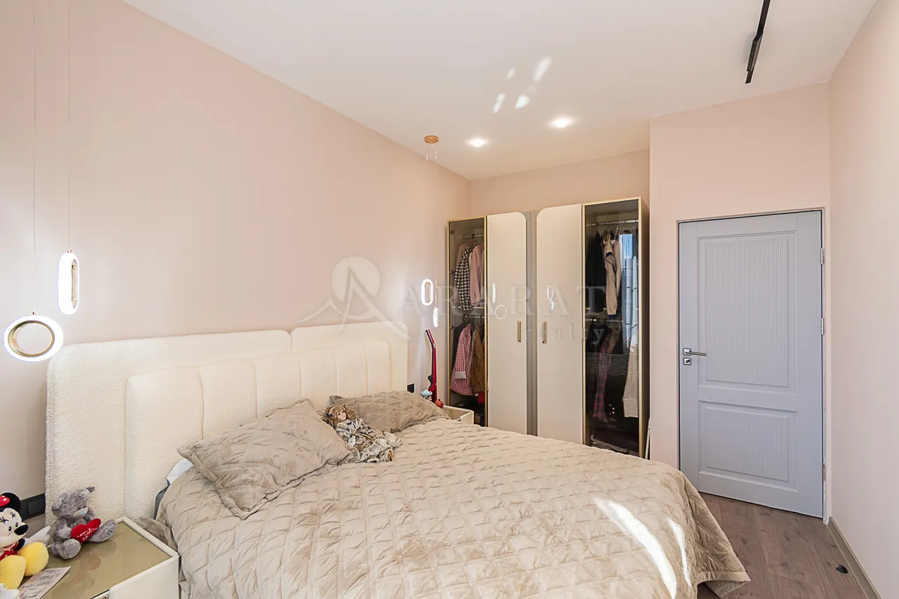 Купить дом Паруйр Севак 11, Аван Ереван, 159480