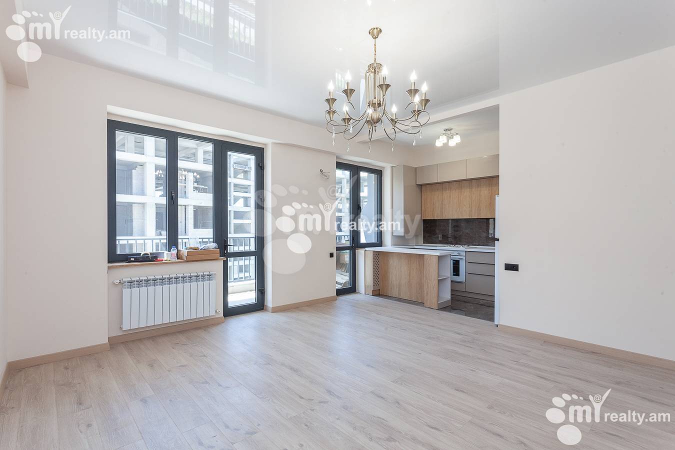 Купить 2 комнатную квартиру Антараин ул, Центр Ереван, 152935