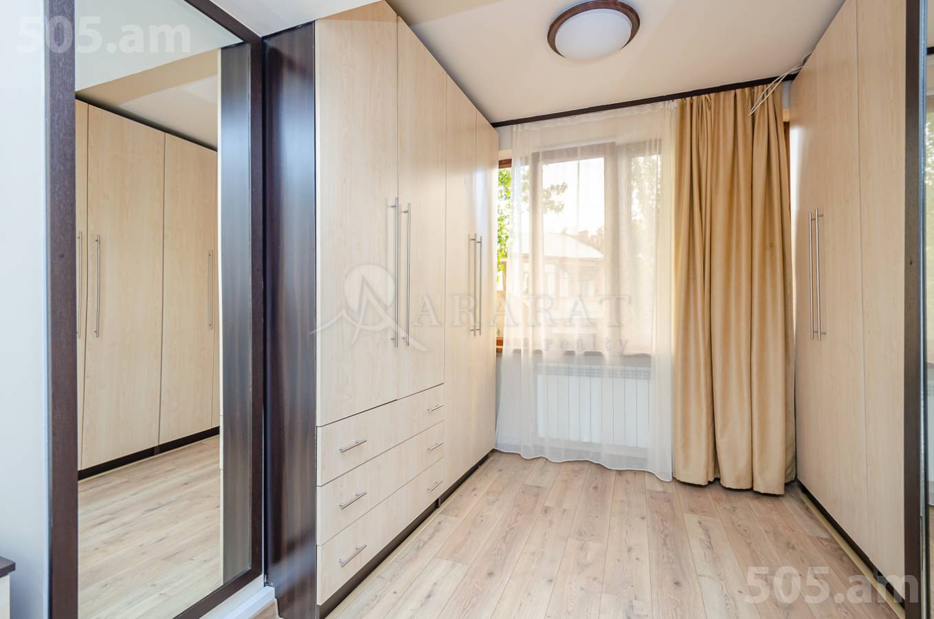 3 bedroom apartment for sale Mashtots Ave, Center Yerevan, 153106