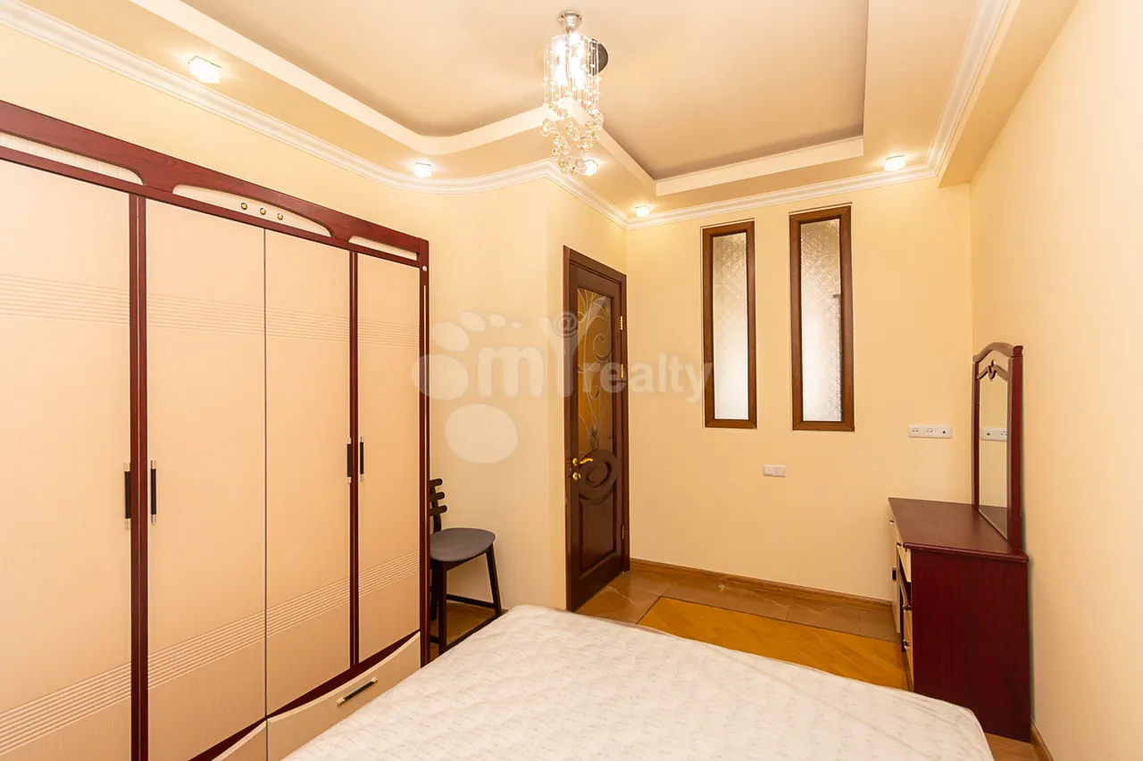 3 bedroom apartment for rent خیابان واردانانتس, مرکز شهر ایروان, 160007