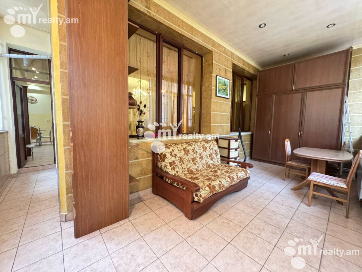 4 bedroom apartment for sale Yekmalyan St, Center Yerevan, 160657