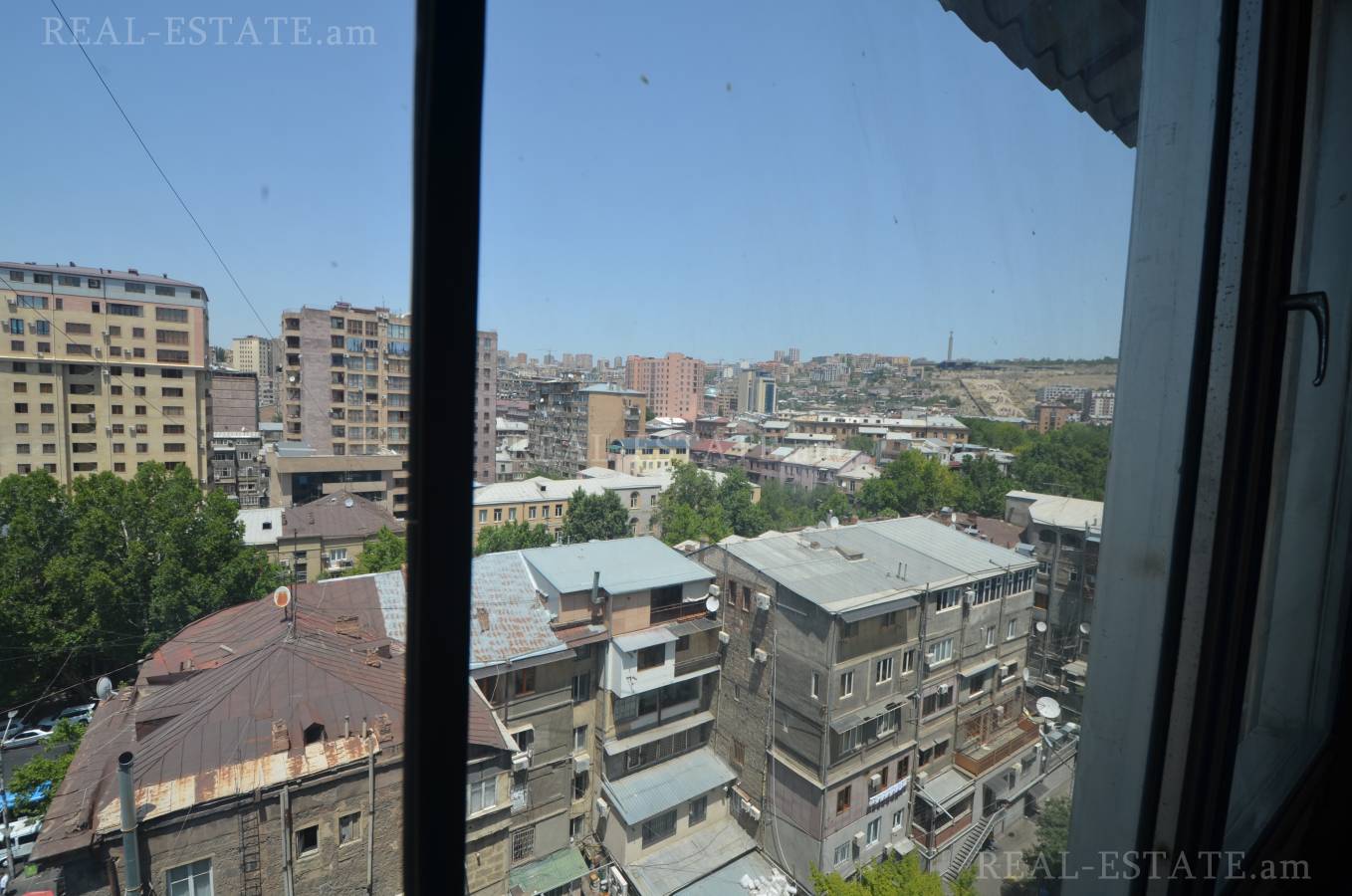 Купить 2 комнатную квартиру Лалаянц, Центр Ереван, 124219