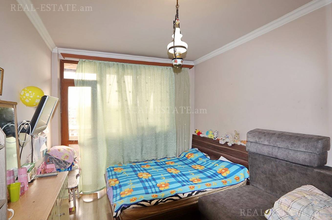 3 bedroom apartment for sale Saryan St, Center Yerevan, 136445