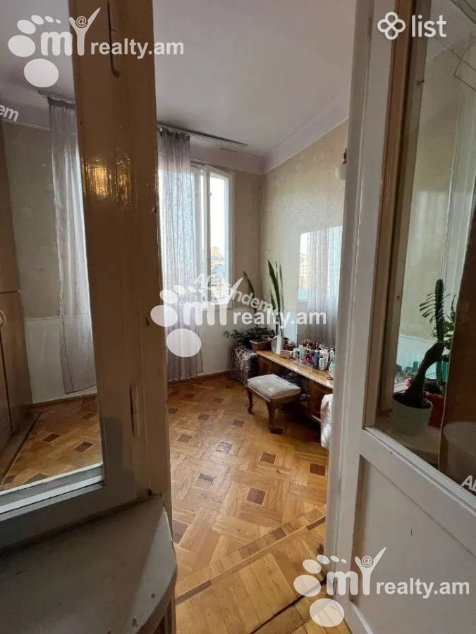 3 սենյականոց բնակարան  Սարյան փող, Կենտրոն Երևան, 158582