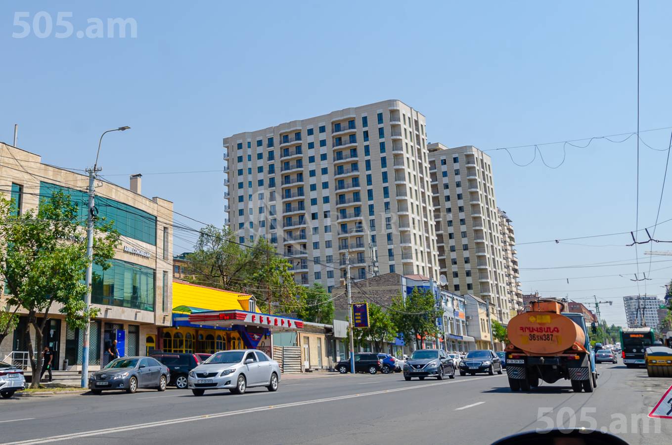 Купить 4 комнатную квартиру Давит Анахт ул., Канакер-Зейтун Ереван, 154858