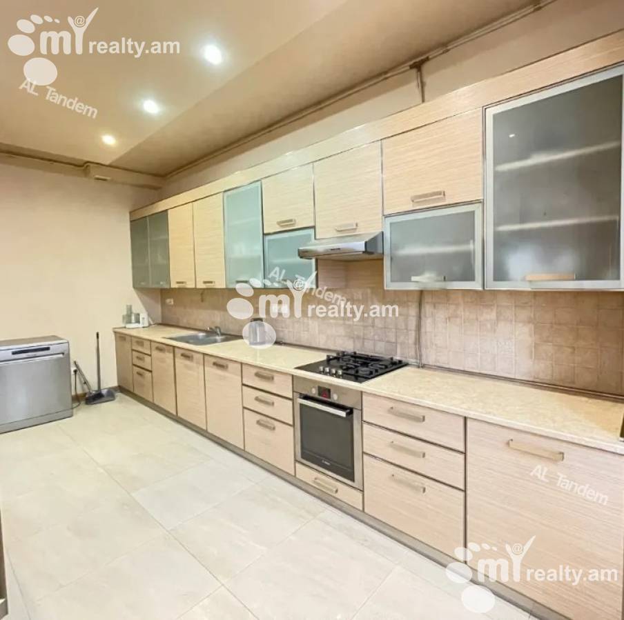4 bedroom apartment for sale خیابان سایات نووآ, مرکز شهر ایروان, 147802