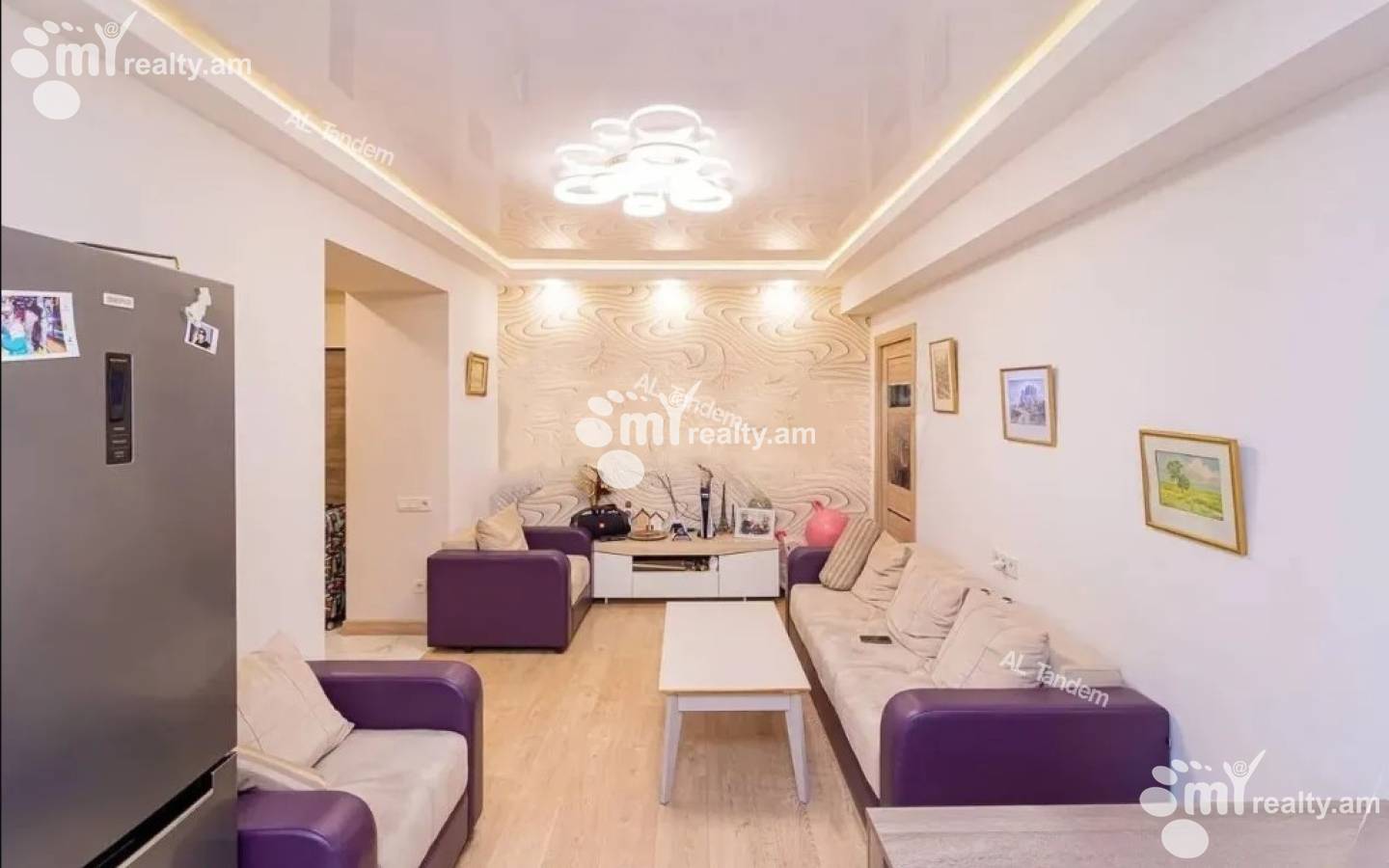 Купить 3 комнатную квартиру Нар Дос ул, Центр Ереван, 158191