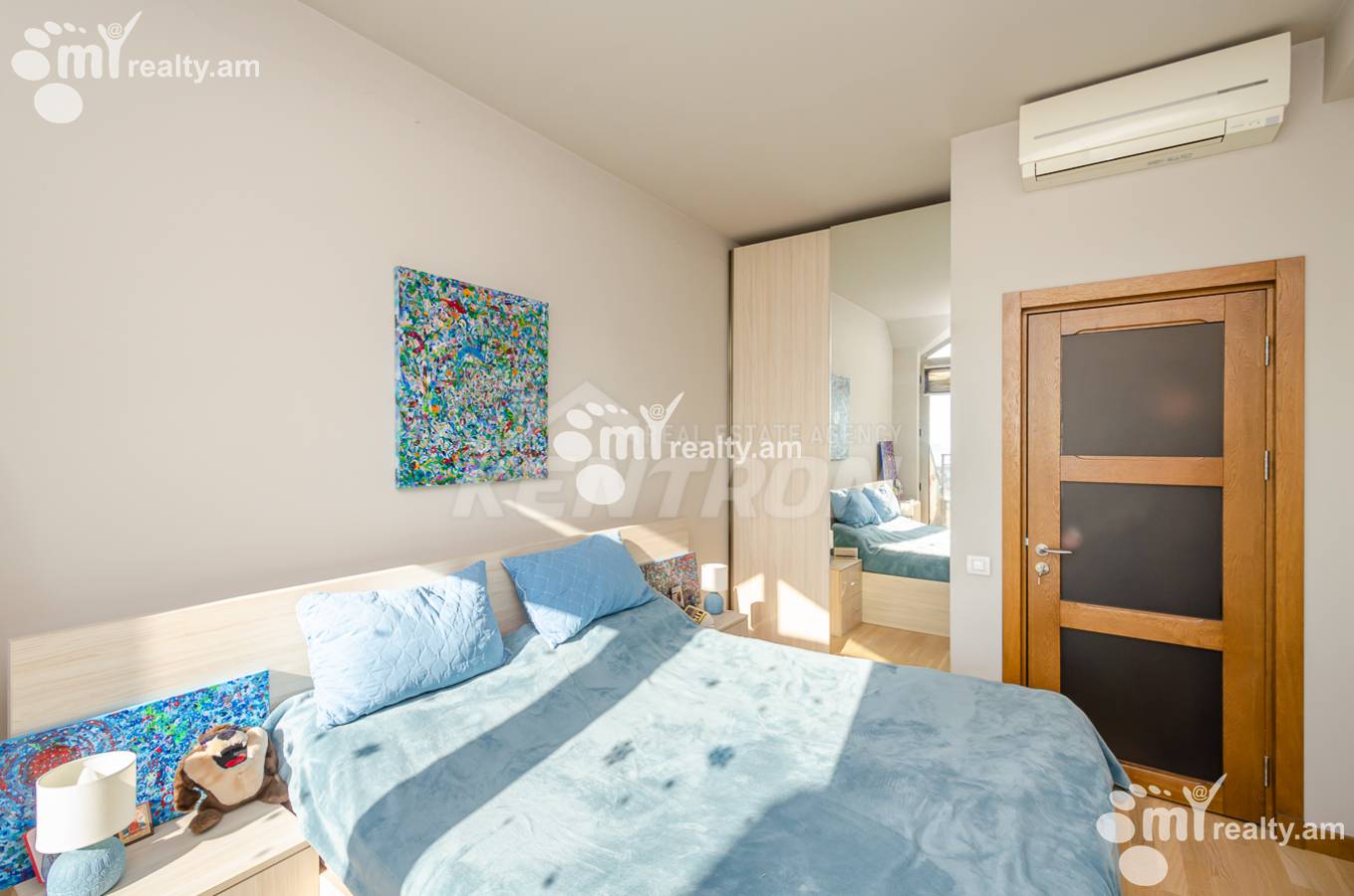 Купить 2 комнатную квартиру Антараин ул, Центр Ереван, 154454