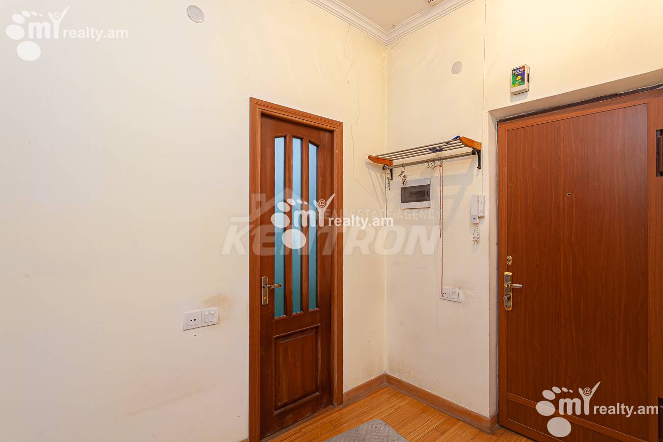 Купить 2 комнатную квартиру Аргишти ул, Центр Ереван, 143691