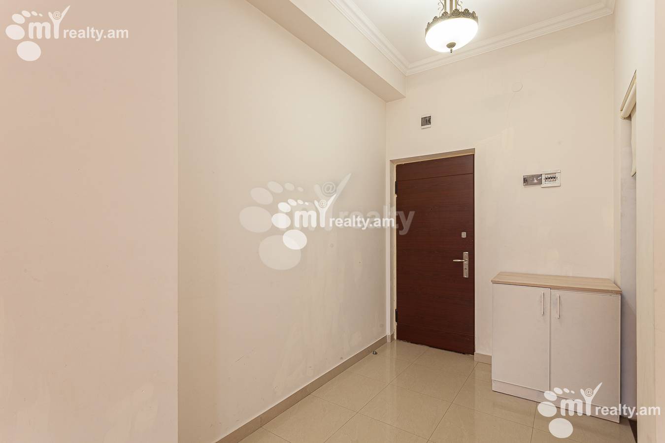 3 bedroom apartment for rent Ler. Kamsar St, Center Yerevan, 147639