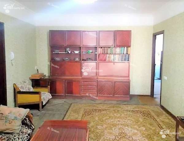 2-senyakanoc-bnakaran-vacharq-Yerevan-Center