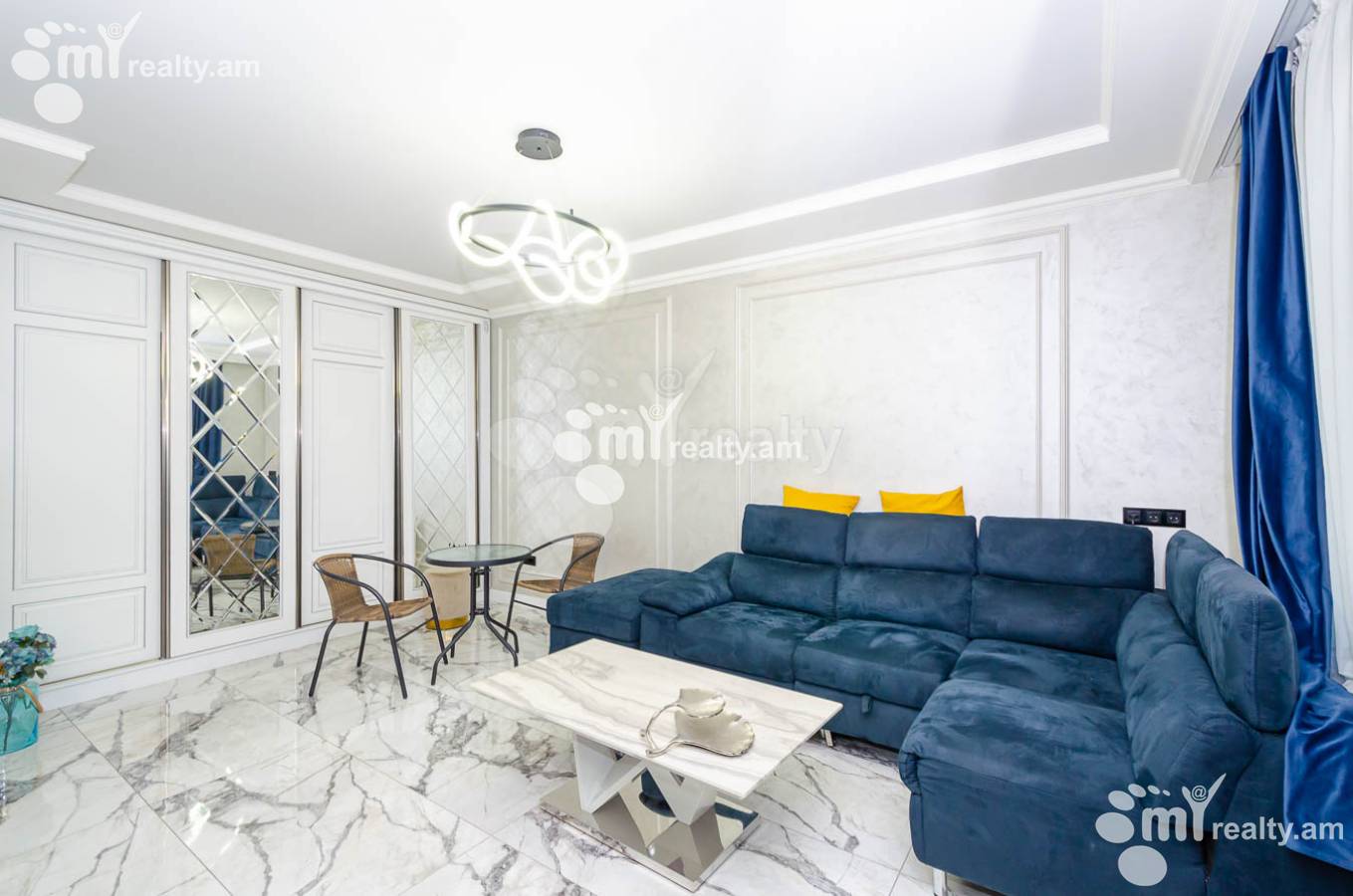 Купить 1 комнатную квартиру Абовян ул, Центр Ереван, 142189