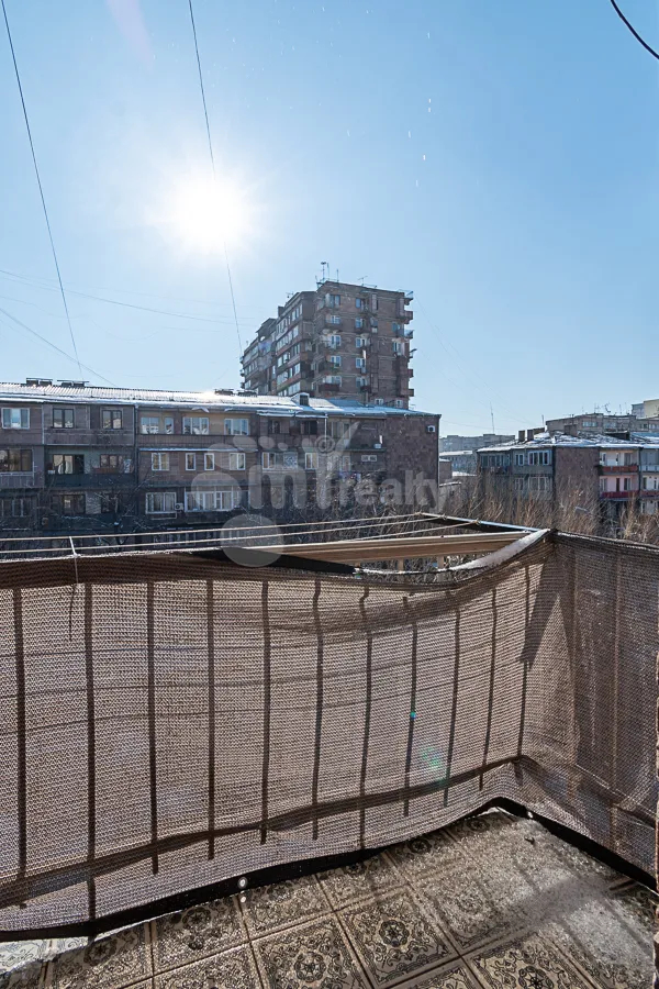 3 bedroom apartment for sale Hr.Kochar St, Arabkir Yerevan, 159110